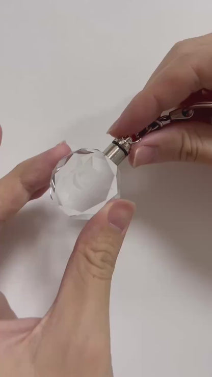 Llavero de ardilla de cristal